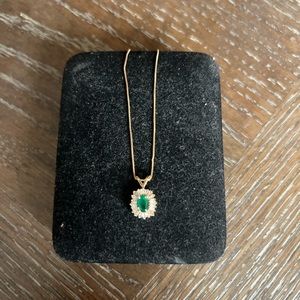 14K Gold 1/4Ct Diamond Emerald Green Necklace